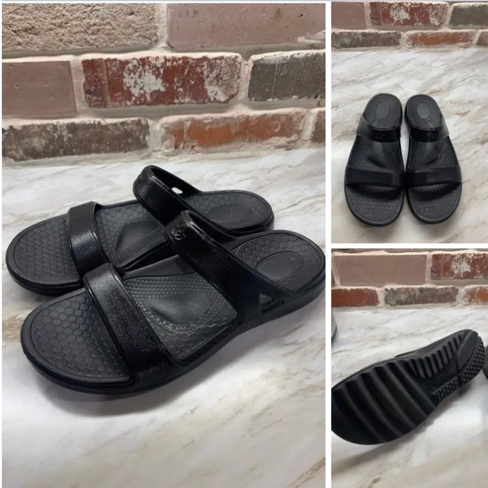 Womens Spenco waterproof slides orthotic